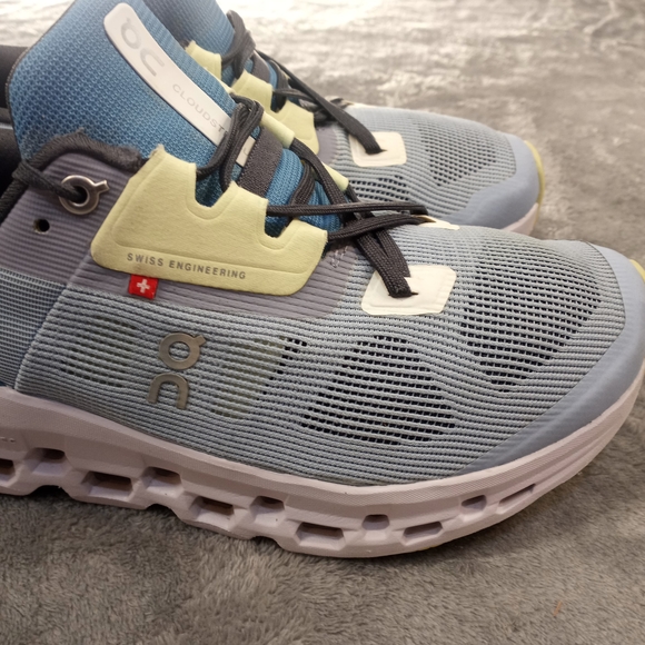 On Cloudstratus Womens  Chambray/Lavender On Running White and Gray Sneakers W9 - Picture 6 of 14